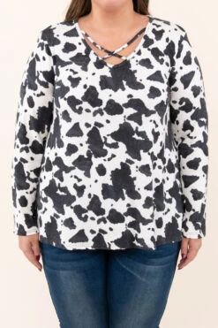 Ranch Wife Top, Charcoal 10 Ranch Wife Top, Charcoal -Chic Soul Store DSC 0648 a6552c45 3061 4038 b3b4 dcf984753ca3