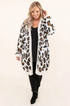 Flirty Feelings Cardigan, Ivory -Chic Soul Store DSC 1705 Edit f3fa3b10 9041 4450 883c 316598bc19d9