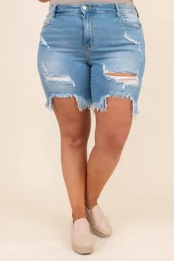 New Day, New Me Shorts, Light Wash -Chic Soul Store DSC 1766 d9e348c6 634e 4651 a7b2 1e224fe68051