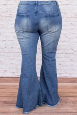 Guess Again Jeans, Medium Wash 12 Guess Again Jeans, Medium Wash -Chic Soul Store DSC 2077 e1be6b7d 90fa 4a07 9041 62d4d96b7508