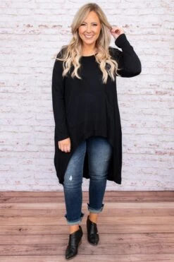 Powerful Love Tunic, Black -Chic Soul Store DSC 2324 5f67e322 b52b 4796 a374 c184877bc19a