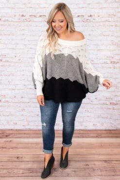 Angel In You Sweater, Ivory-Black -Chic Soul Store DSC 2922 0c99f027 4da8 4d0d a38c b8fcb919d43d