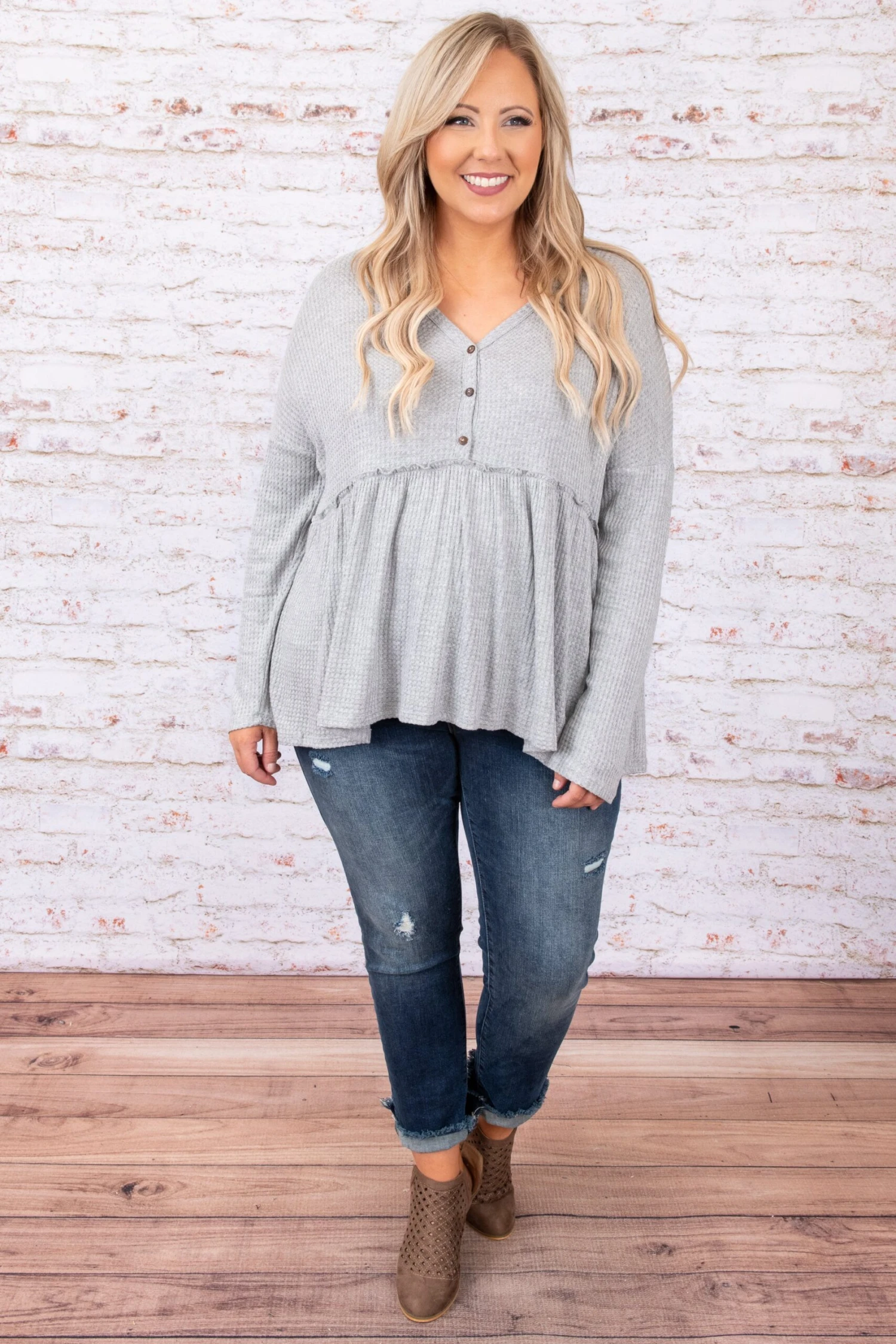 When I Look In Your Eyes Top, Heather Grey 6 When I Look In Your Eyes Top, Heather Grey - Image 4