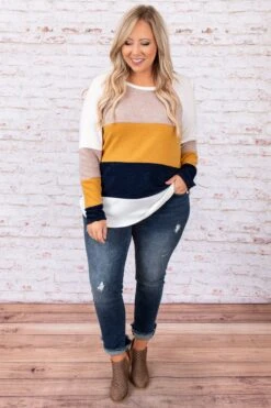 Fall To Pieces Top, Ivory -Chic Soul Store DSC 3528 c7cc6b5b b3cd 4793 acf5 1563cefcead3