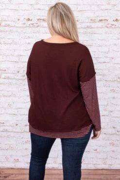 Leading The Way Top, Burgundy 12 Leading The Way Top, Burgundy -Chic Soul Store DSC 3894