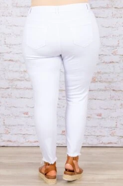 In The Flow Jeans, White 12 In The Flow Jeans, White -Chic Soul Store DSC 4438 Edit 4003a4ce 3ad8 4bda a32c ddf992f05790