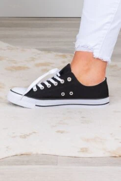 Look On The Bright Side Sneakers, Black 12 Look On The Bright Side Sneakers, Black -Chic Soul Store DSC 4459 Edit 57fcdd49 c2cc 45f9 8e1e 2d69ad8a1794