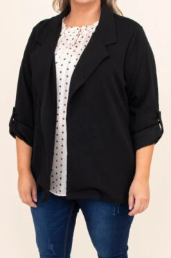 Timeless Influencers Jacket, Black -Chic Soul Store DSC 6220 1ee5628e 77cf 4848 964e d331d7ff6a5a