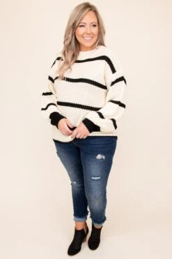 By The Firelight Sweater, White -Chic Soul Store DSC 6406 67dbac23 0d2e 400e a93a 13cf8c1ef008