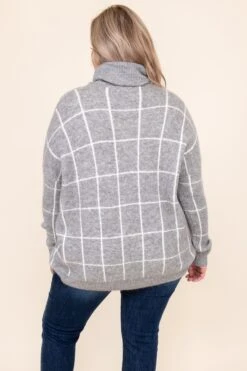 Highline Chic Sweater, Heather Grey -Chic Soul Store DSC 6574 c61ea692 98e3 4cbf 8e65 885a9ddbf4f0