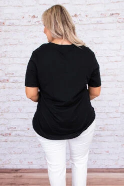 Share Kindness Tee, Black 12 Share Kindness Tee, Black -Chic Soul Store DSC 8121 b7082d37 599d 4d38 ad36 ae0252fa3b30