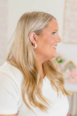 Defy The Stars Earrings, Pearl 8 Defy The Stars Earrings, Pearl -Chic Soul Store DefyTheStarsEarrings Pearl 3