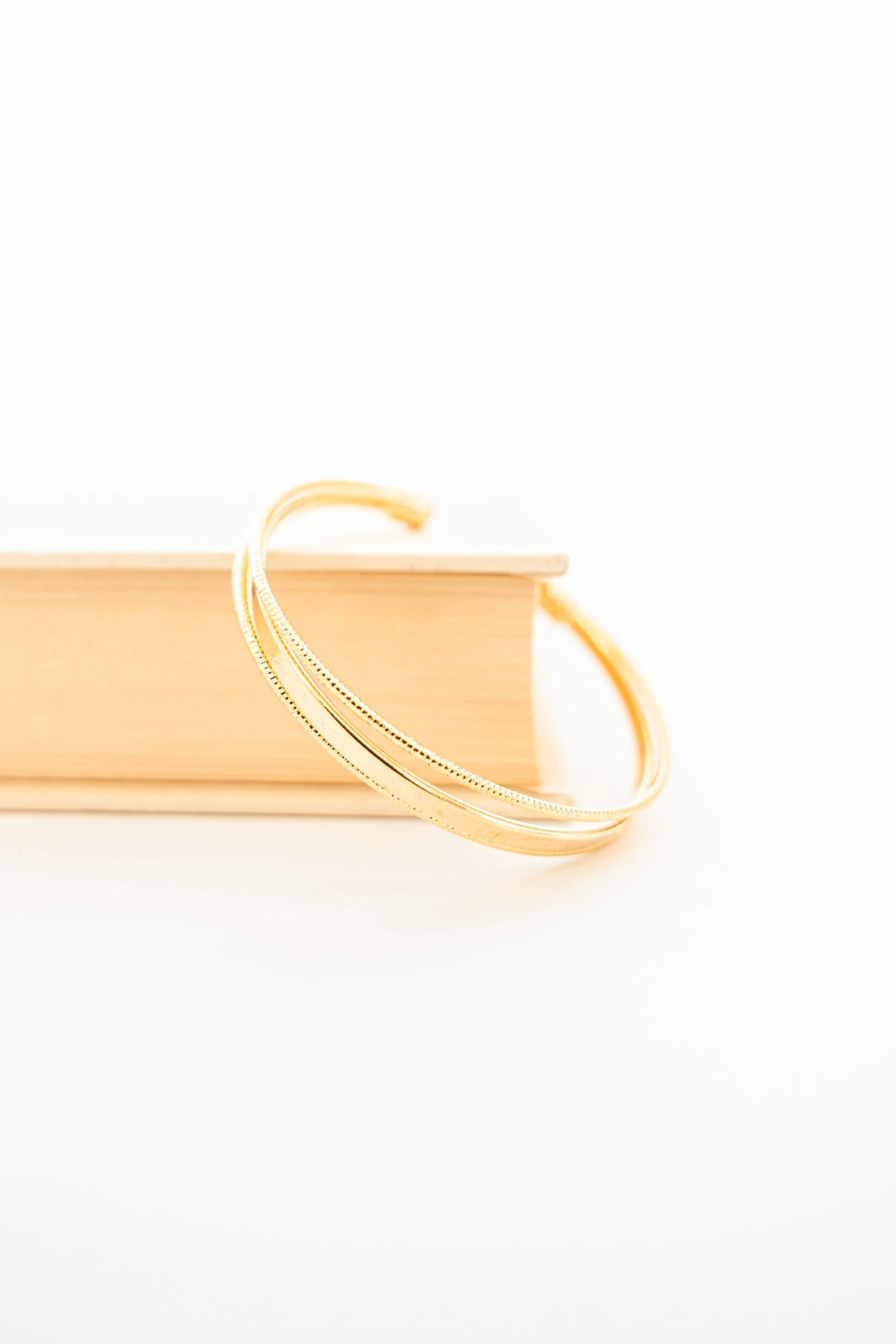 Don't Cuff Me Bracelet, Gold 3 Don't Cuff Me Bracelet, Gold