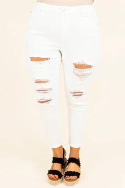 Feels Like Spring Jeans, White -Chic Soul Store FeelsLikeSpringJeans White 9727