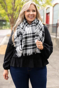 Fireside Snuggles Scarf, Black