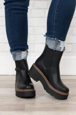 Forever In Your Eyes Boots, Black