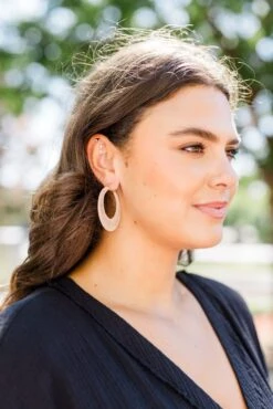 Forgotten Romance Earrings, Brown -Chic Soul Store ForgottenRomanceEarrings Brown 3