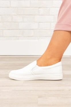 Grand Prize Slides, White 10 Grand Prize Slides, White -Chic Soul Store GrandPrizeSlides White 4