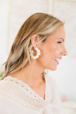 Home In The Tropics Earrings, Ivory 8 Home In The Tropics Earrings, Ivory -Chic Soul Store HomeInTheTopicsEarrings Ivory 4