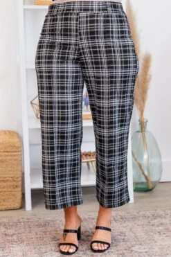 I'm Still Standing Pants, Black-Olive 11 I'm Still Standing Pants, Black-Olive -Chic Soul Store I mStillStandingCroppedLeggings Black Olive 2