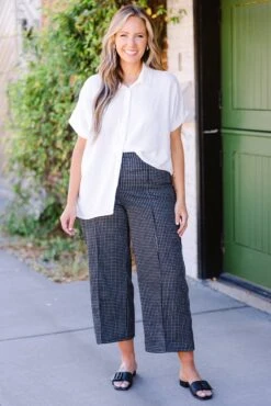 I'm Still Standing Pants, Black-White -Chic Soul Store I mStillStandingCroppedLeggings Black White 4