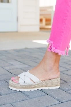Jetting Around Sandals, Off White 11 Jetting Around Sandals, Off White -Chic Soul Store JettingAroundSandals OffWhite 4
