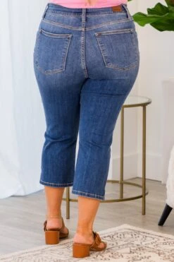 Judy Blue: Aligned With You Capris, Medium Wash -Chic Soul Store JudyBlue AlignedWithYouCapris MediumWash 4