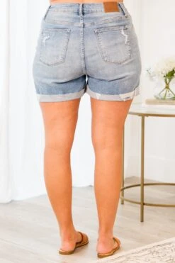 Judy Blue: It's Your Moment Shorts, Light Wash 13 Judy Blue: It's Your Moment Shorts, Light Wash -Chic Soul Store JudyBlue It sYourMomentShorts LightWash