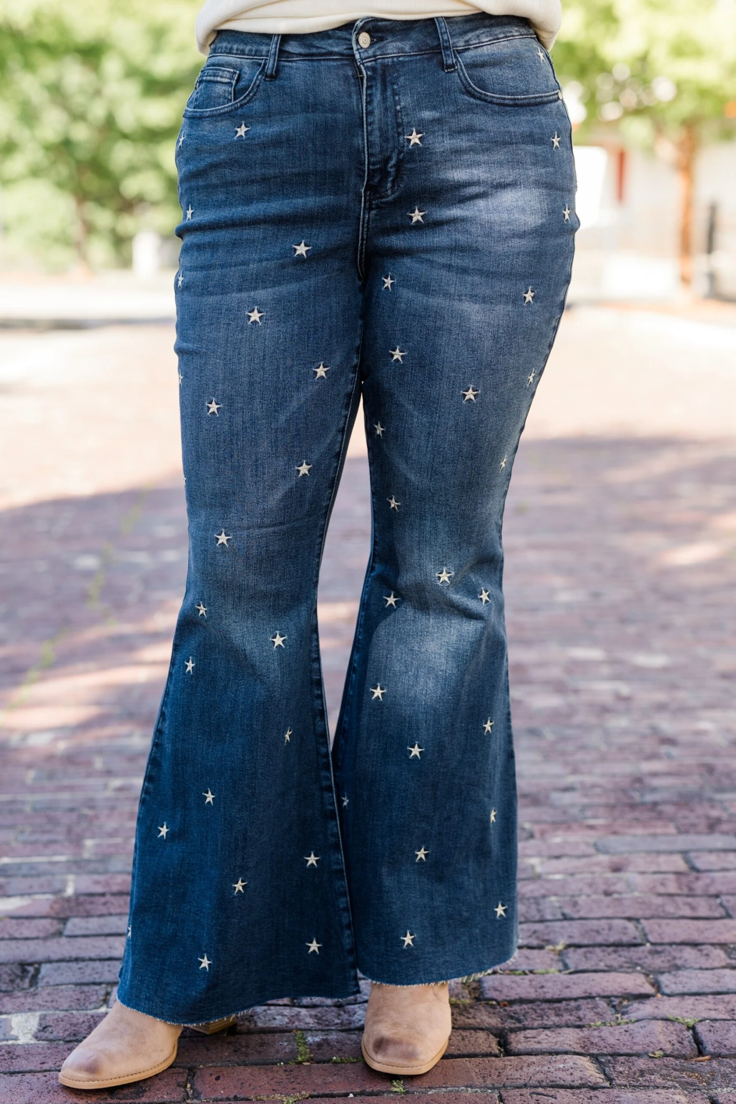 Judy Blue: Seeing Stars Jeans, Blue 4 Judy Blue: Seeing Stars Jeans, Blue - Image 2