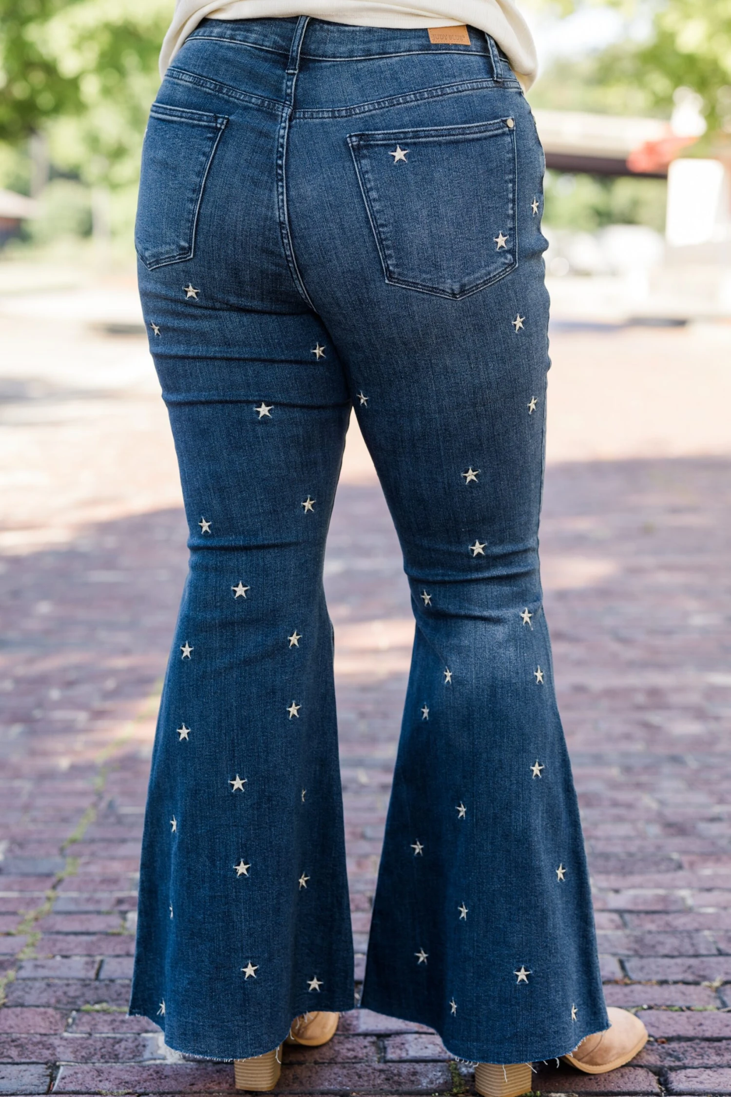 Judy Blue: Seeing Stars Jeans, Blue 8 Judy Blue: Seeing Stars Jeans, Blue - Image 6
