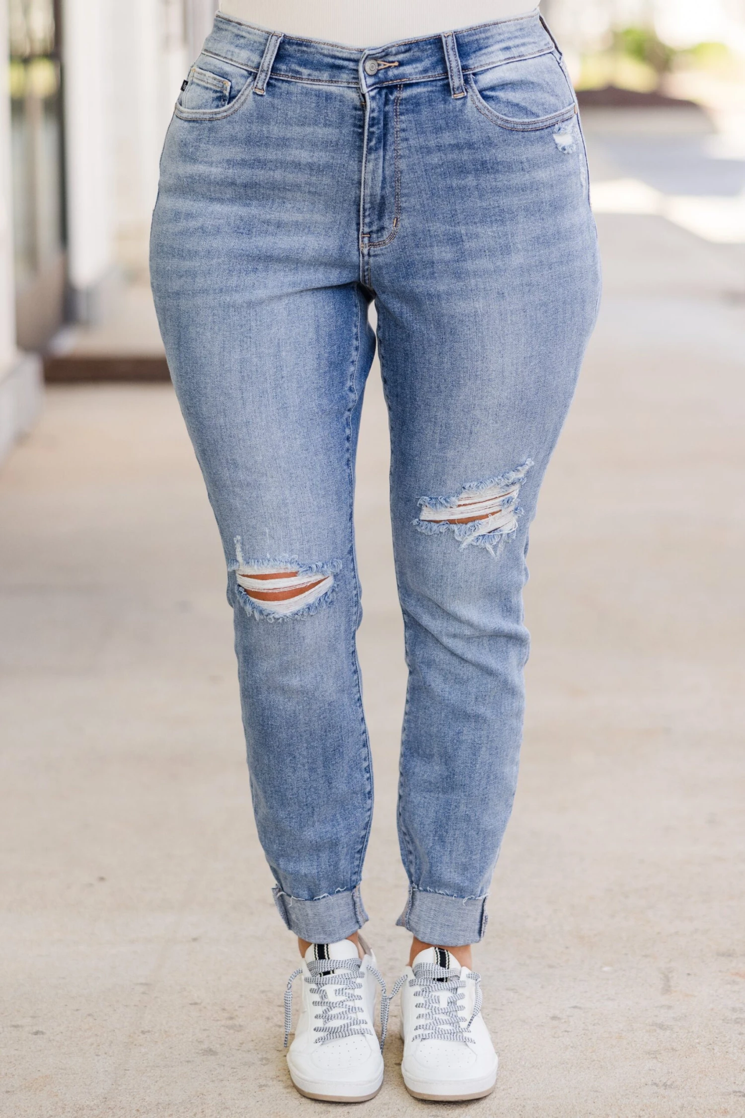 Judy Blue: Setting Trends Skinny Jeans, Medium Wash 4 Judy Blue: Setting Trends Skinny Jeans, Medium Wash - Image 2