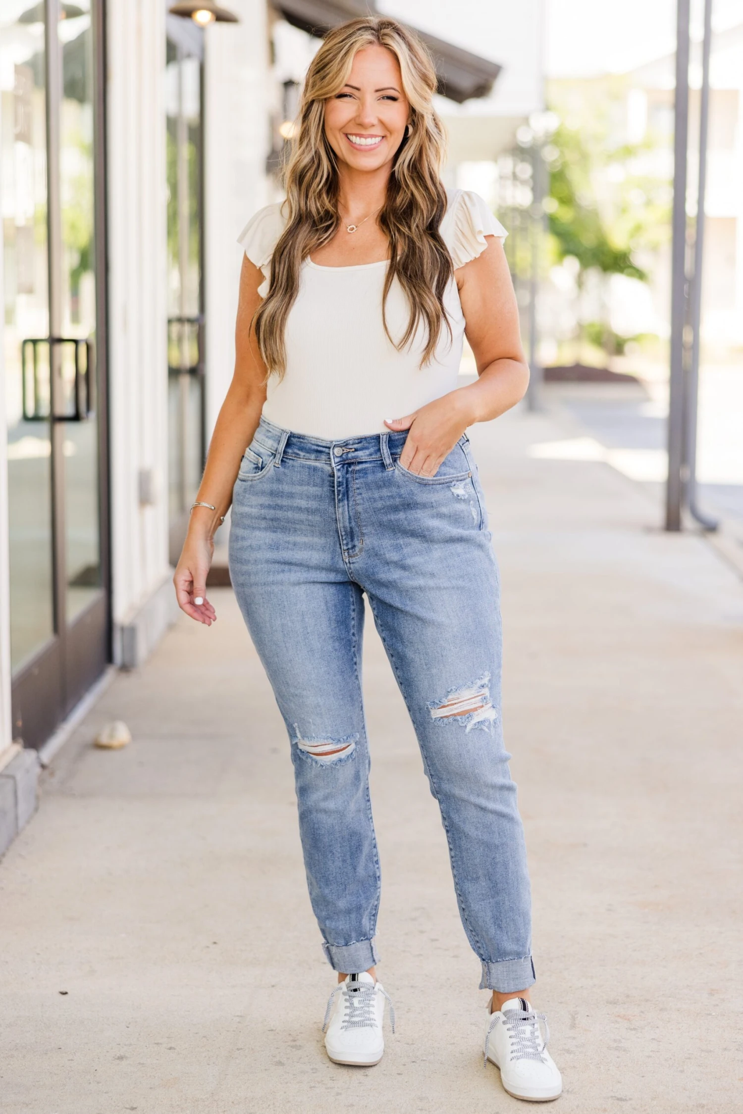 Judy Blue: Setting Trends Skinny Jeans, Medium Wash 5 Judy Blue: Setting Trends Skinny Jeans, Medium Wash - Image 3