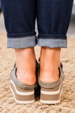 Keep Chasing Platform, Pewter -Chic Soul Store KeepChasingPlatform Pewter 5