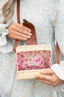 Let's Go To The Pool Purse, Tan 8 Let's Go To The Pool Purse, Tan -Chic Soul Store Let sGoToThePoolPurse Tan