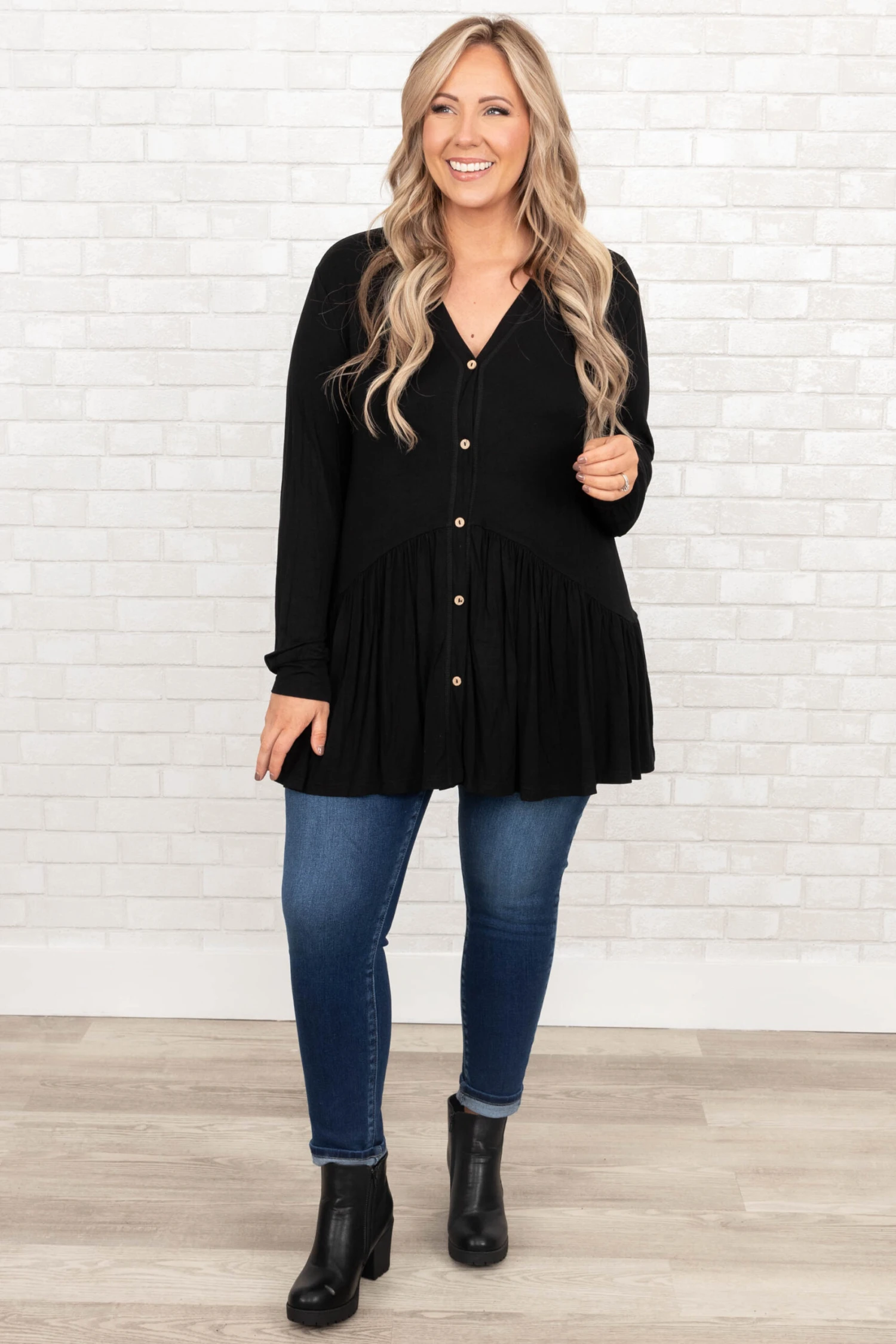 Lively Experiences Tunic, Black 4 Lively Experiences Tunic, Black - Image 2