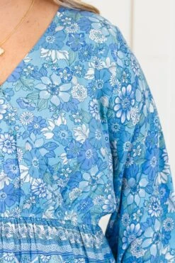 Looking Around For You Top, Blue 12 Looking Around For You Top, Blue -Chic Soul Store LookingAroundForYouTop Blue 2