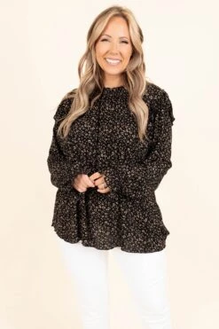 Looking Straight Ahead Top, Black