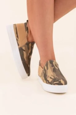 Luck And Love Slides, Beige Camo