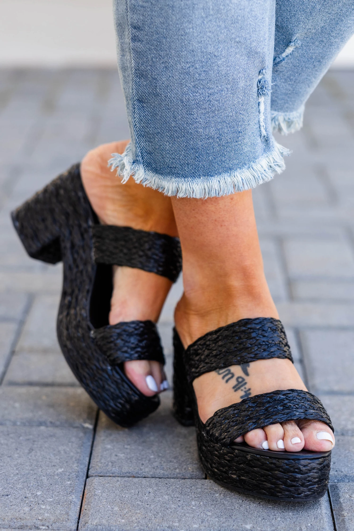 Miss Worldwide Heels, Black 4 Miss Worldwide Heels, Black - Image 2