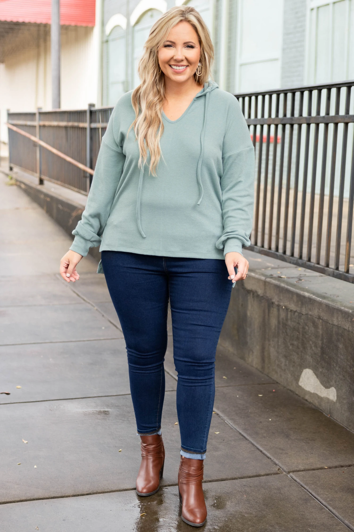 Moment To Remember Top, Green 5 Moment To Remember Top, Green - Image 3