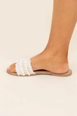 Movin' And Groovin' Sandals, White -Chic Soul Store Movin AndGroovin Sandals White 4