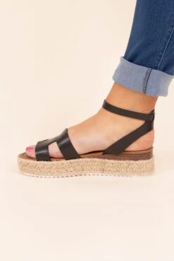 On A Getaway Sandals, Black -Chic Soul Store OnAGetawaySandals Black 2