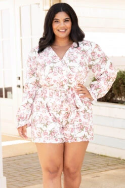 Out Of Town Babe Romper, White -Chic Soul Store OutOfTownBabeRomper White 9858