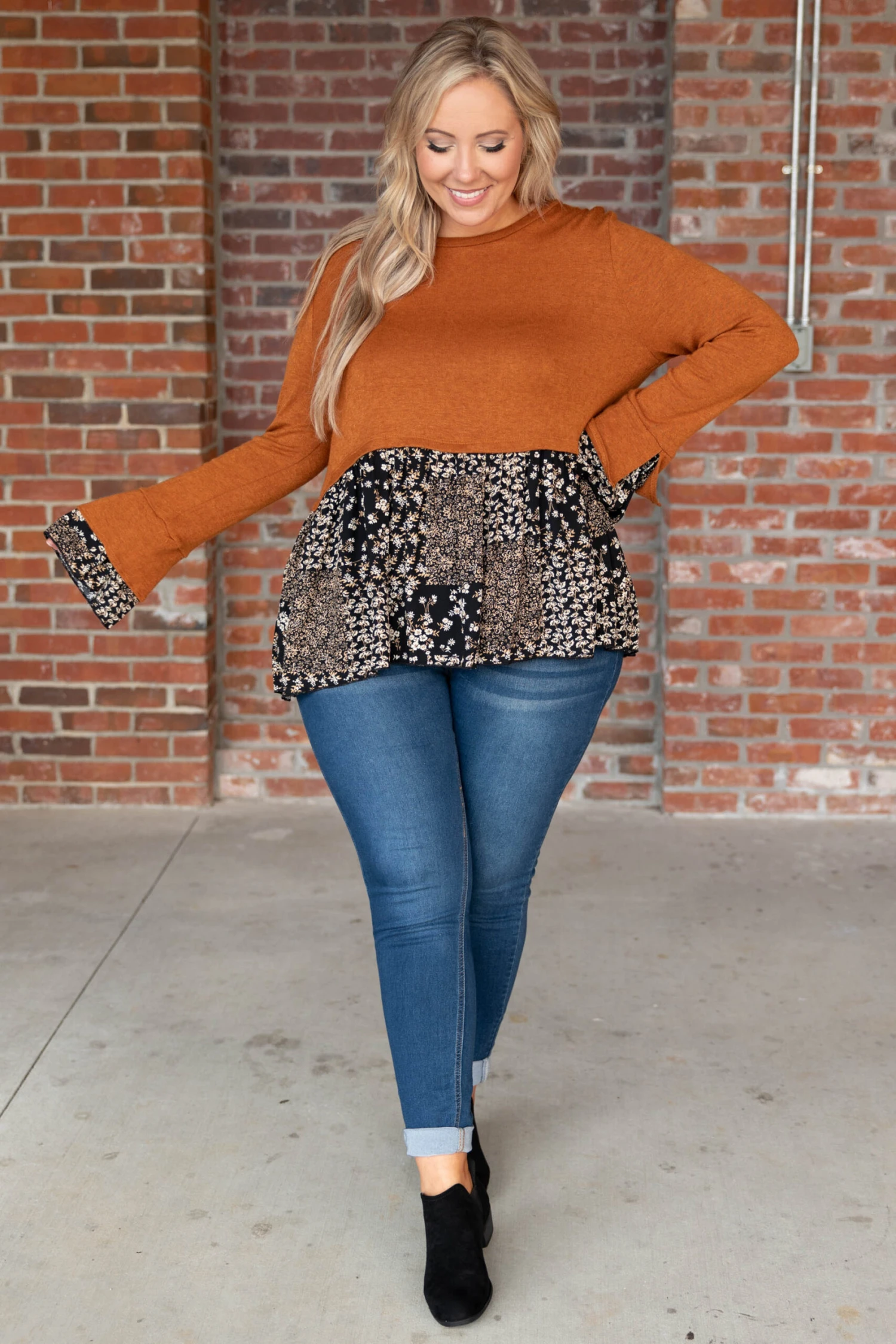 Out On The Farm Top, Rust/Black 4 Out On The Farm Top, Rust/Black - Image 2