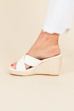 Pastries With Cream Wedges, White -Chic Soul Store PastriesWithCreamWedges White 5