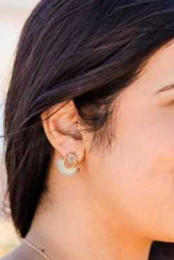 Pearl Kisses Earrings, Turquoise