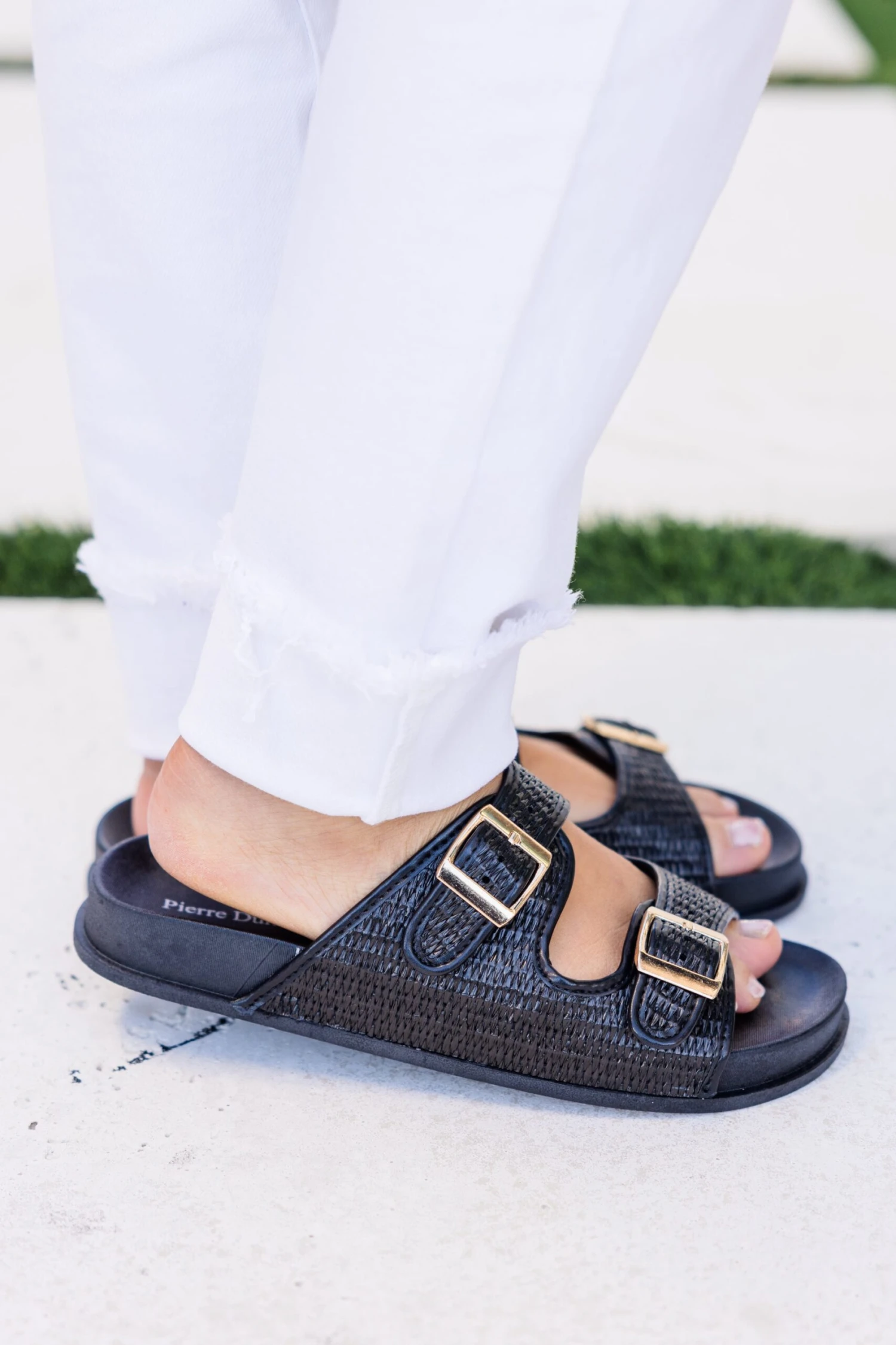 Pretty In Paradise Sandals, Black 4 Pretty In Paradise Sandals, Black - Image 2