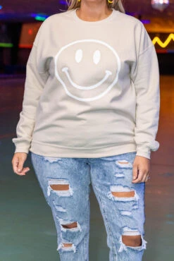Remember To Smile Sweatshirt, Cream -Chic Soul Store RememberToSmileSweatshirt Cream 8938
