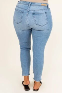 Rise Higher Mom Jeans, Light Denim -Chic Soul Store RiseHigherMomJeans LightDenim