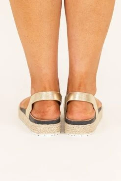 Seaside Sippin’ Sandals, Champagne -Chic Soul Store SeasideSippin Sandals Champagne 5